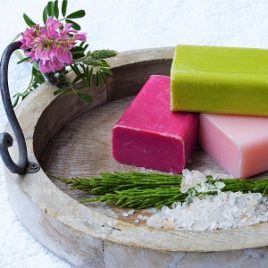Carte Cadeau Soin visage « Tradition » Bio Hydratant, purifiant ou énergisant